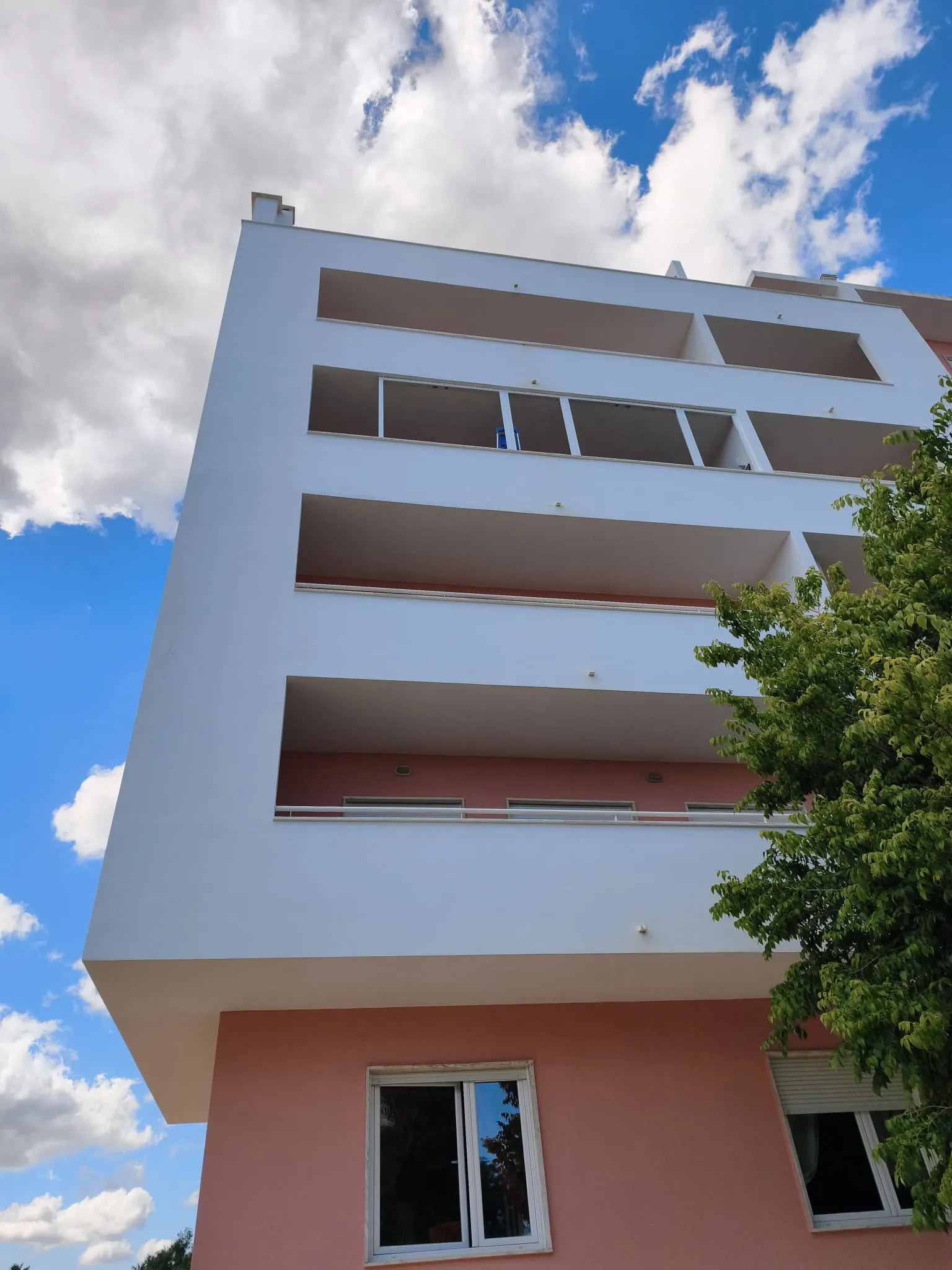 Janelas e portas em PVC instaladas no Algarve